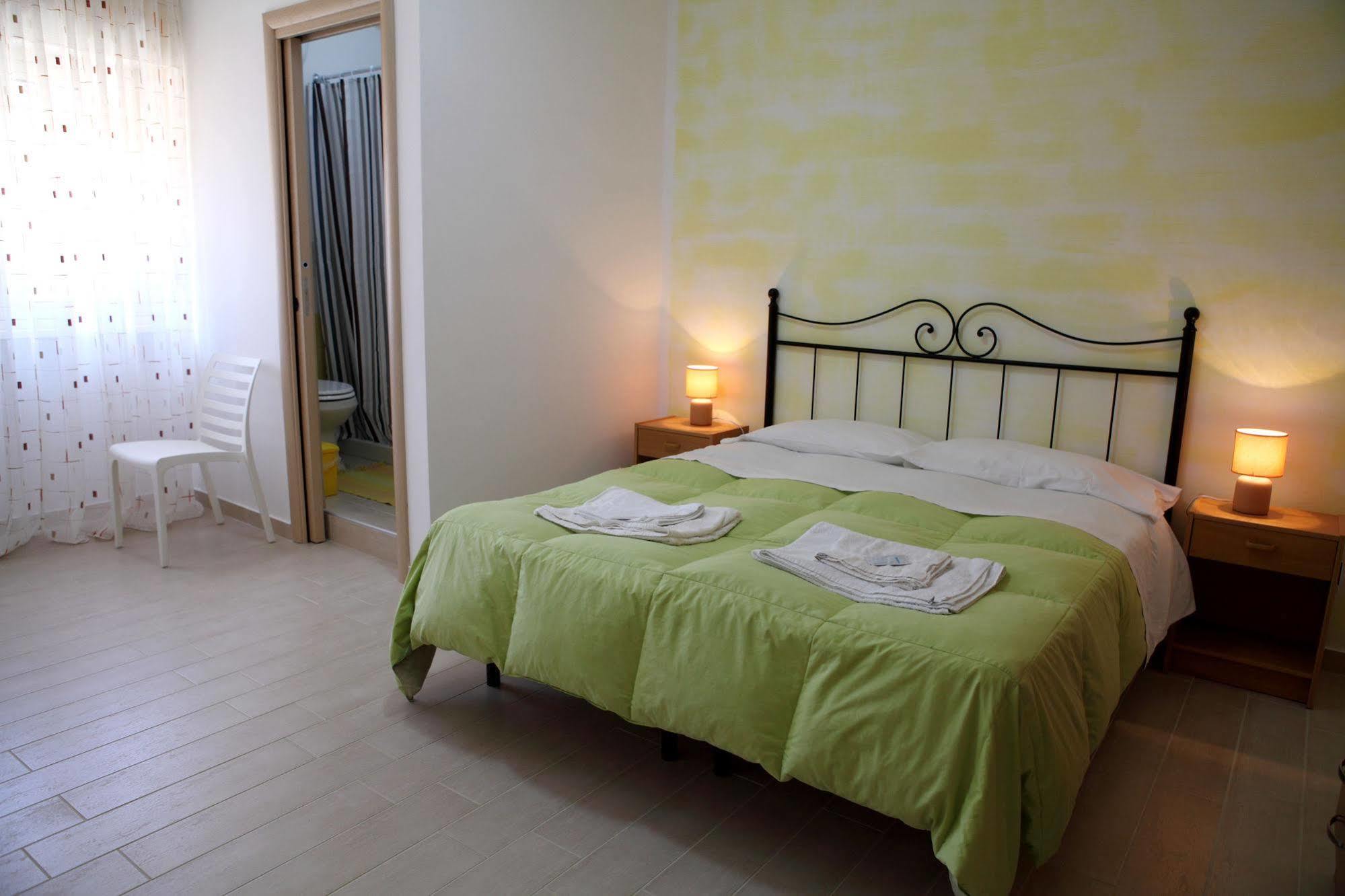 B&B Le Dune Beach San Leone Exterior photo