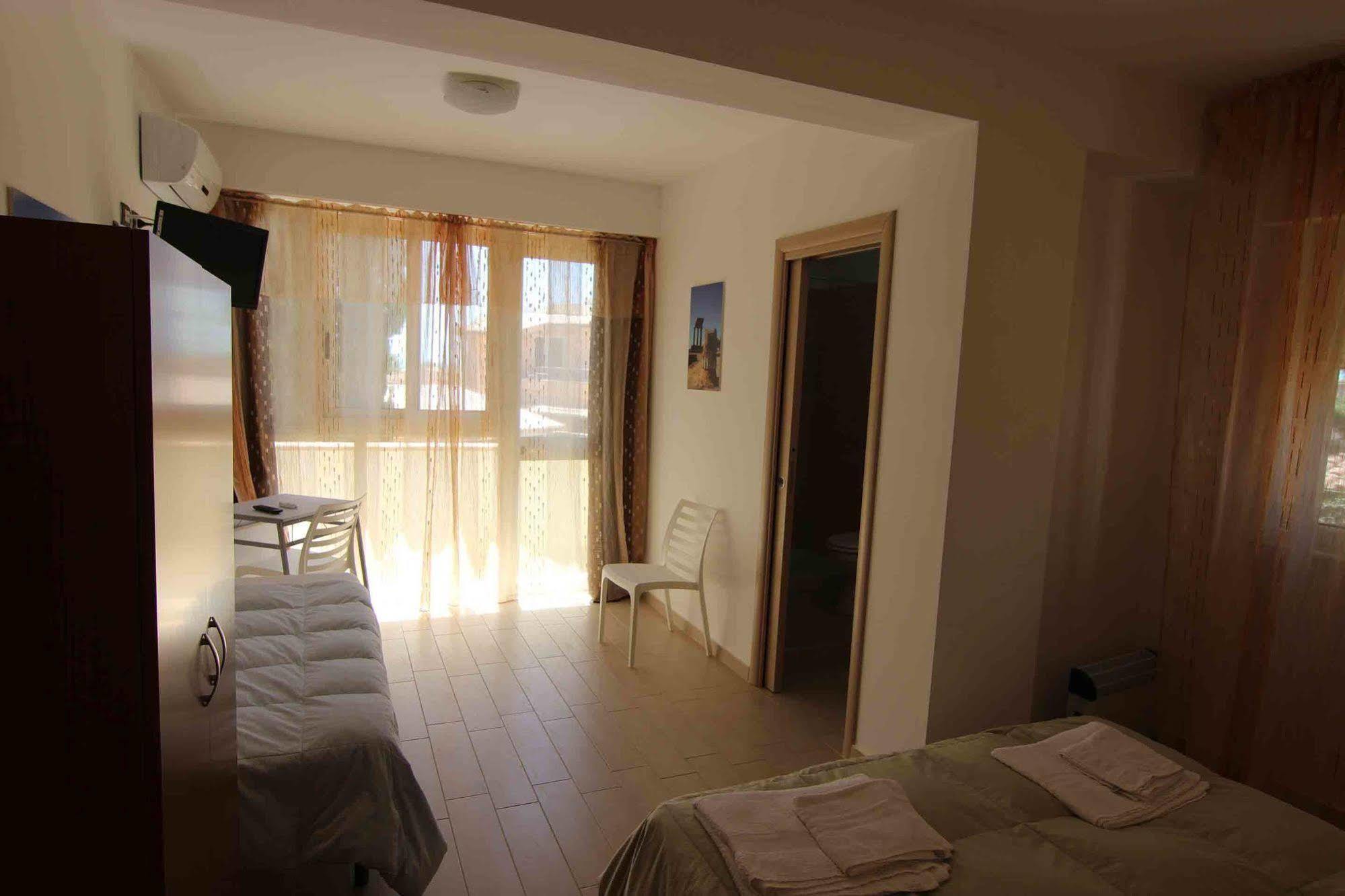 B&B Le Dune Beach San Leone Exterior photo